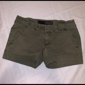 Guess 81 Green Khaki Shorts🕺🏼